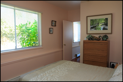 vacation rental suite- bedroom