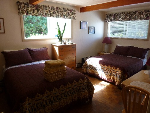 Eagle Room - bed and breakfast
                              accommodations